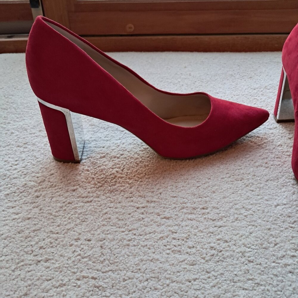 BRAND NEW vibrant red pumps/heels - size 11M - Picture 4 of 7